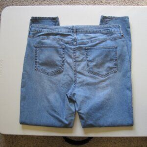 Old Navy mid rise supper skinny jeans sz 14